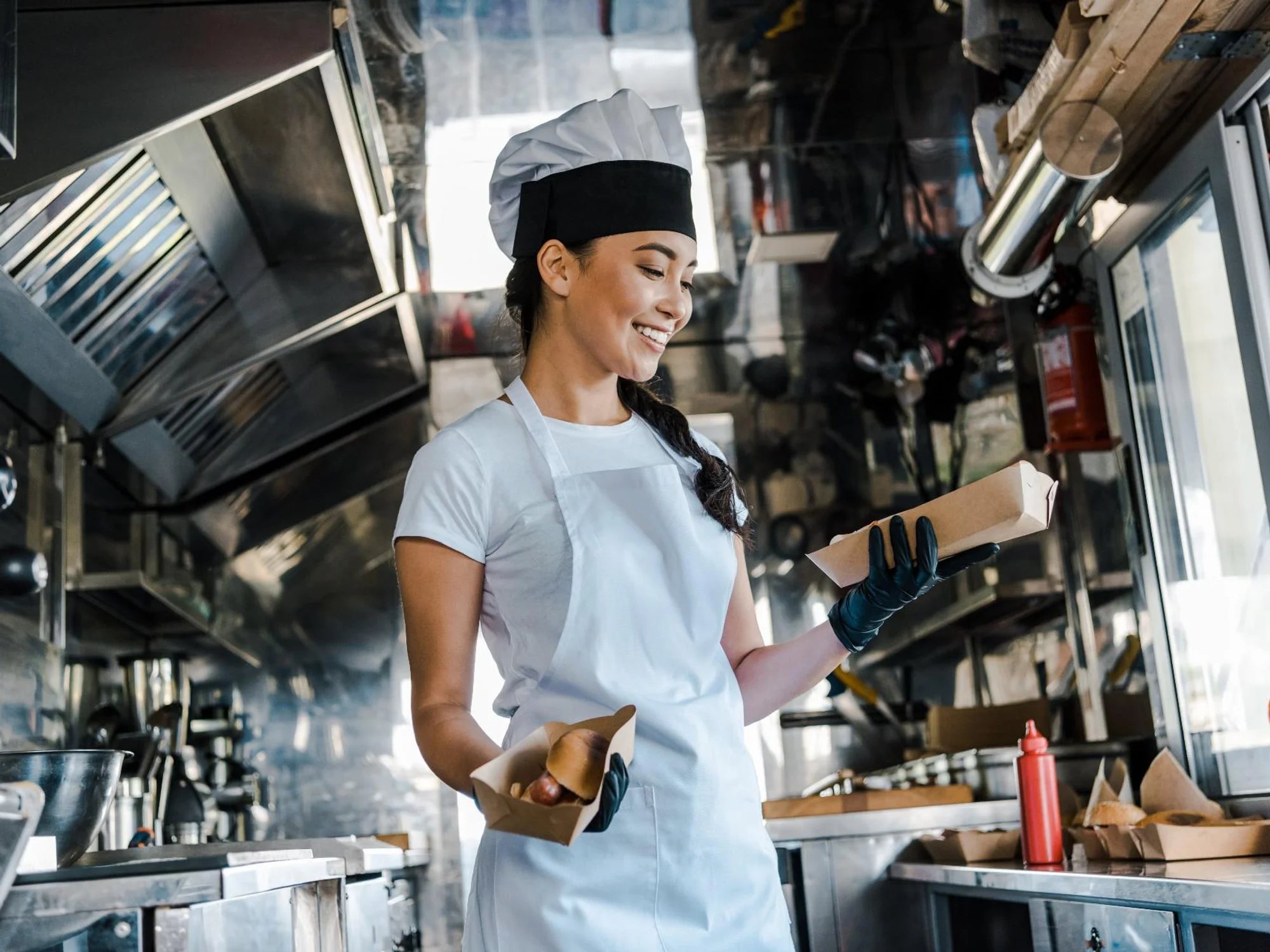 The-Rise-Of-Virtual-Restaurants-A Look-Into-Ghost-Kitchens-And-Their-Role-In-The-Food-Delivery-Landscape